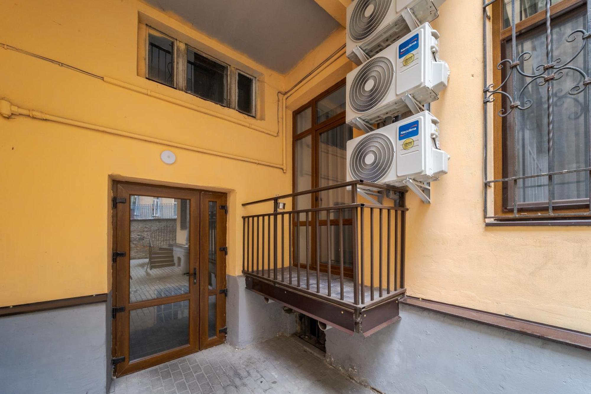 Demar Apart Star Liov Exterior foto